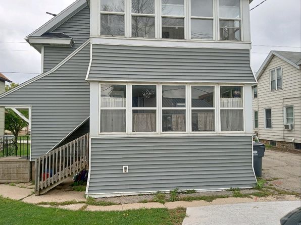 223 Bond St