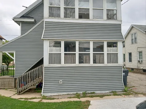 223 Bond St, Neenah, WI 54956