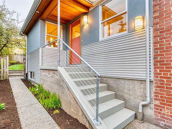 Architect designed and complete studs-out remodel in 2005. >
