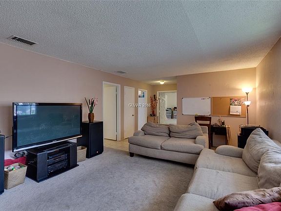 5th image of 3096 Congress Ave