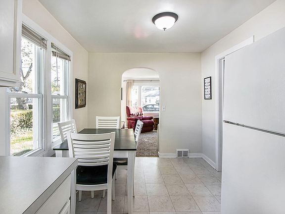 5th image of 2521 Glendale Blvd