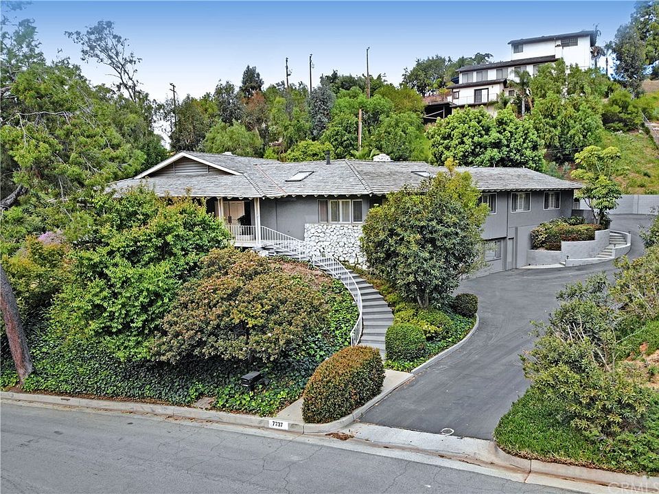 1st image of 7737 Vale Dr