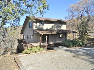 30460 Rollingoak Dr, Tehachapi, CA 93561