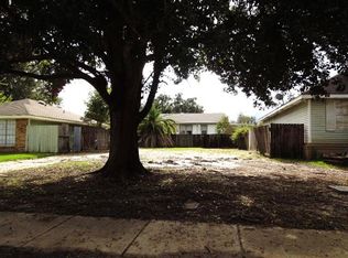 5809 S Oak Dr, Marrero, LA 70072