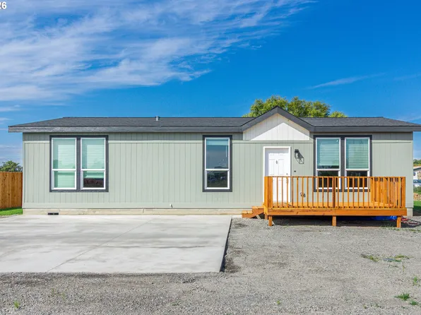 325 N Sloan St, Stanfield, OR 97875