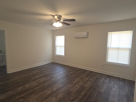 3rd image of 101 Peden Rd #A
