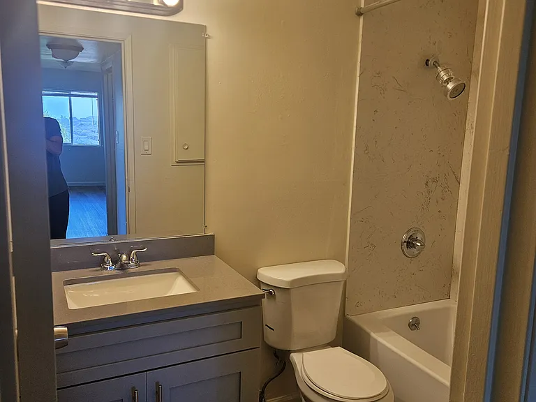 550 Clarinada Ave #0 — Photo 6