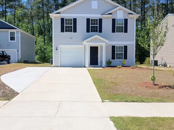 824 Conductor Ct, Vass, NC 28394