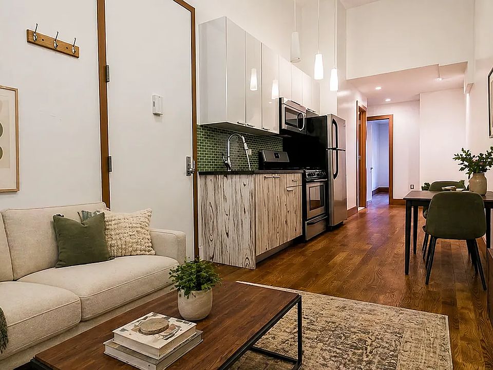 1st image of 116 Jefferson St APT 2-R