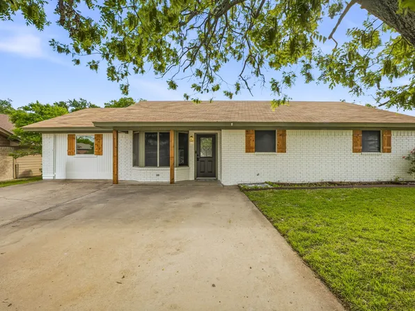 115 Doublehorn St, Stephenville, TX 76401