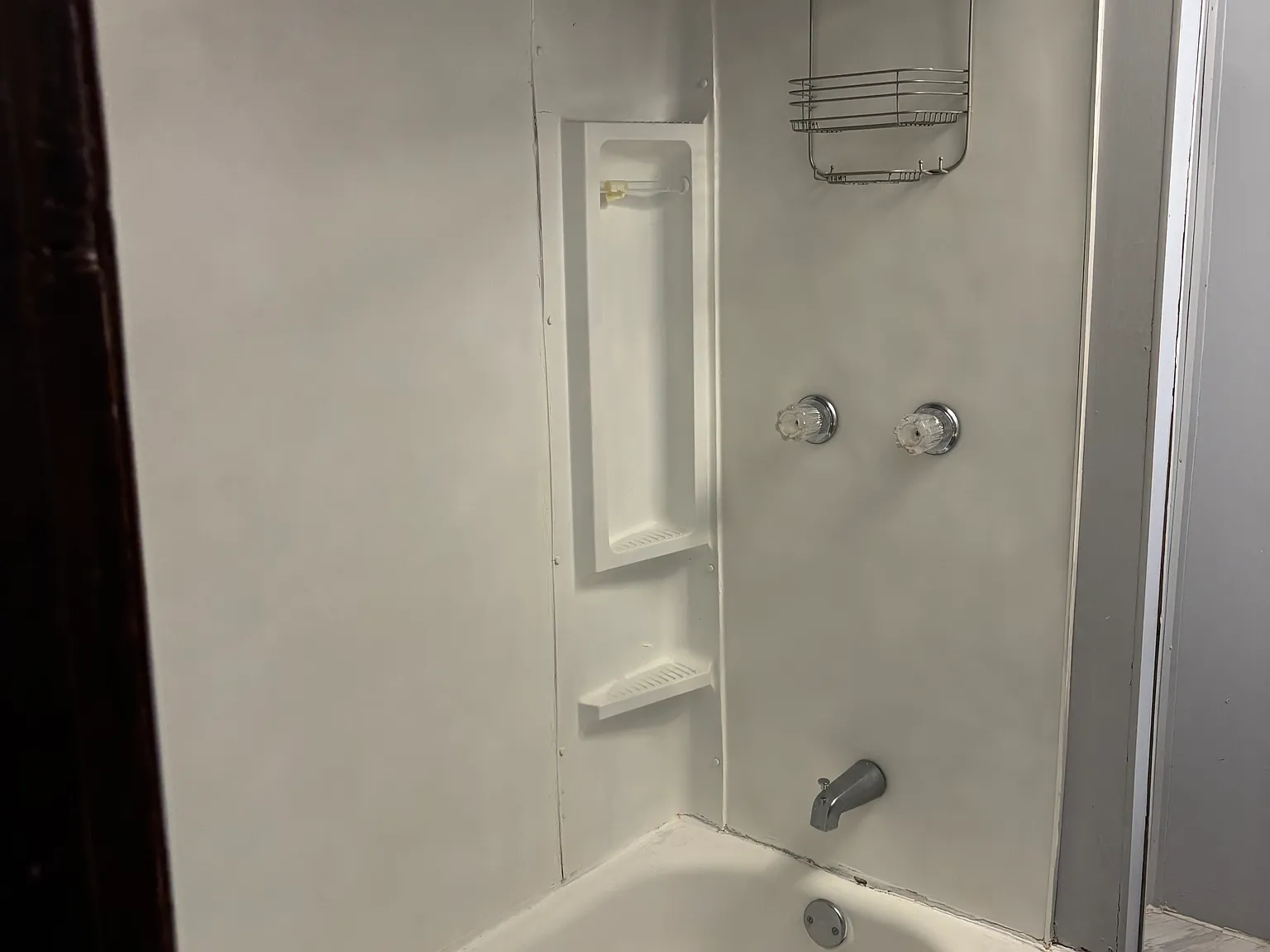3 bed, $1,150 — Photo 2