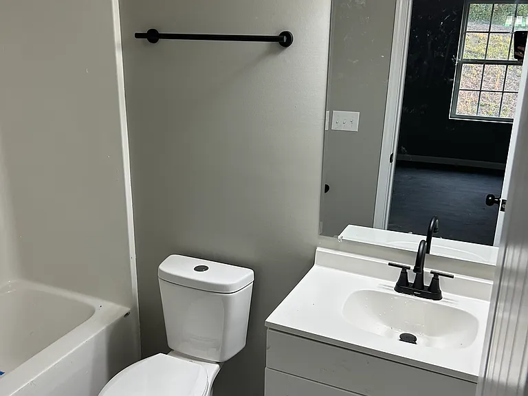 255 Keswick Dr — Photo 12