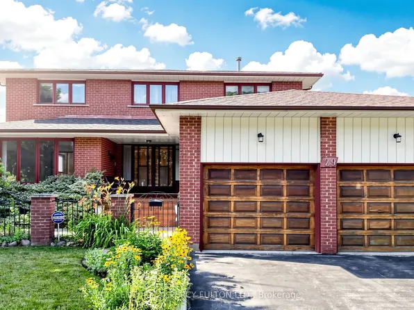 29 Ernest Ave, Toronto, ON M2J 3T4