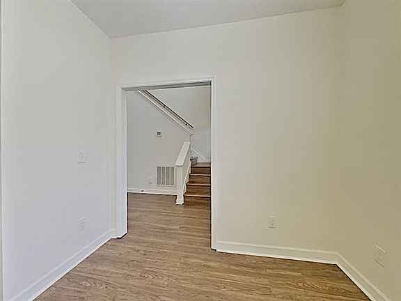 2nd image of 1613 Woodhaven Ct
