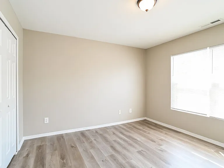 8210 Ainsworth St — Photo 14