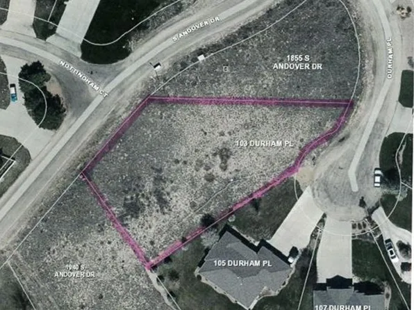 103 Durham Pl, Garden City, KS 67846