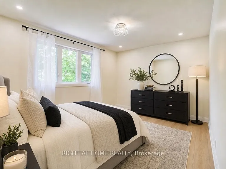 22 Gleneagle Cres — Photo 18
