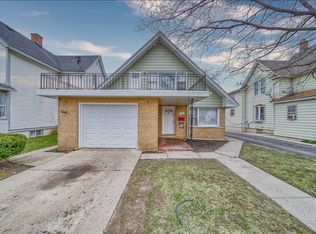 702 N Poplar St, Waukegan, IL
