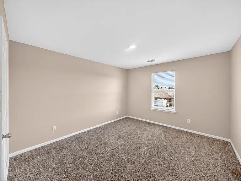 311 Foster Ln — Photo 12
