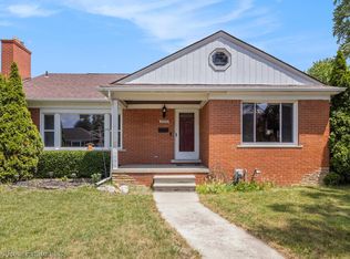 22011 Englehardt St, Saint Clair Shores, MI