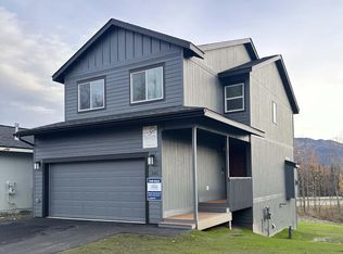 13081 Chase Cir, Eagle River, AK 99577