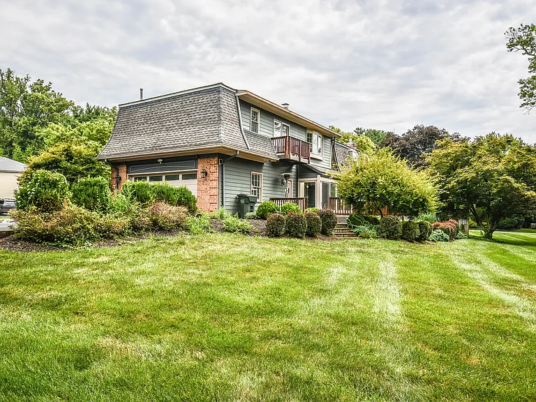 1211 Vinita Ln — Photo 69