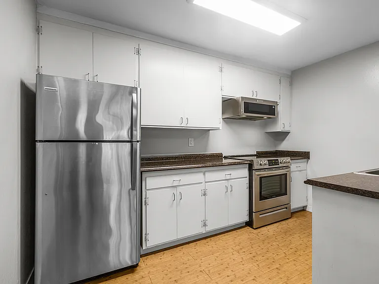 2235 Ashby Ave #202 — Photo 4