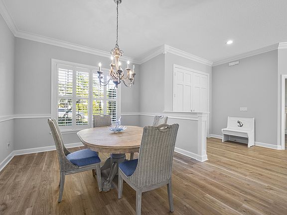 4th image of 1617 W Sandpointe Place