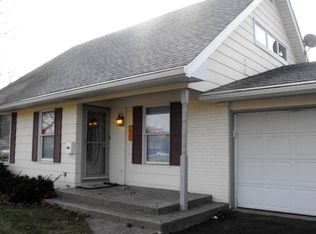 51 Kenilworth Ave, Elk Grove Village, IL 60007