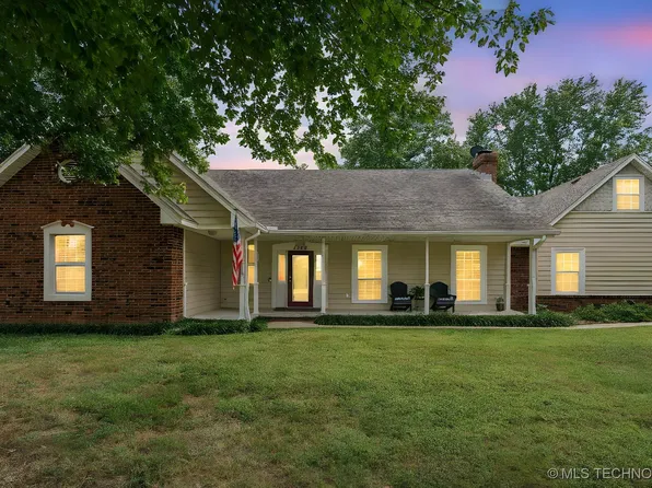 1155 E Lowry Rd, Claremore, OK 74017