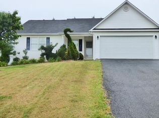 335 Pleasant View Dr, Wytheville, VA 24382