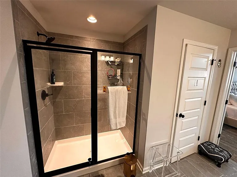 325 Sterling Creek Way — Photo 21
