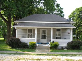 151 W Logan St, Cloverdale, IN 46120