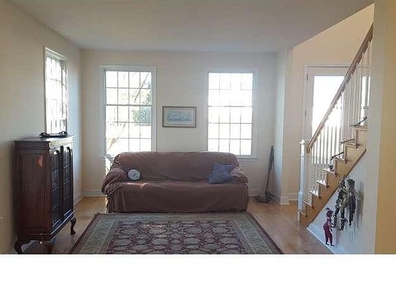 5th image of 159 E Buckingham Dr