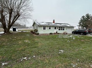 10533 N 305th St, Casey, IL 62420