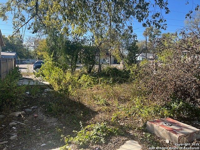 1st image of 1511 W Hildebrand LOT 82