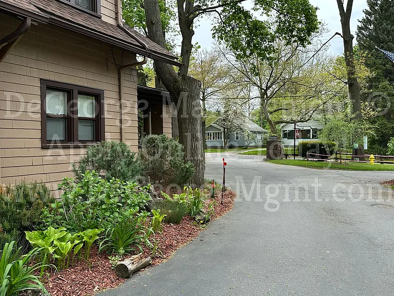 Sterling Square Townhomes — Photo 46