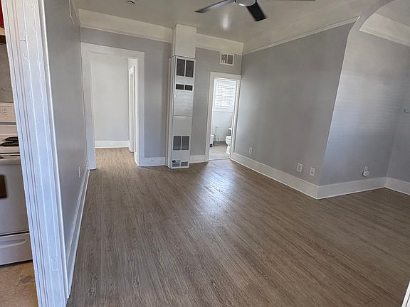 4th image of 420 4th Ave SW