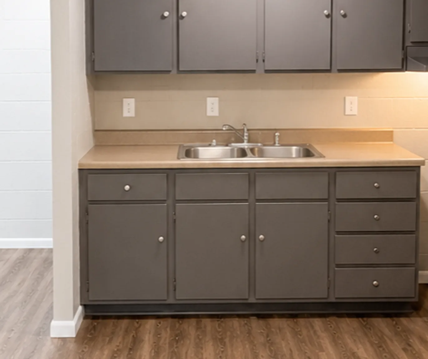 Fleur Apartments — Photo 2