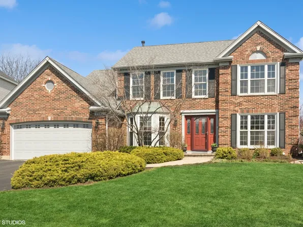 1145 Amherst Ct, Lake Zurich, IL 60047