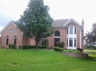 1605 Fairway Ct, Geneva, IL 60134