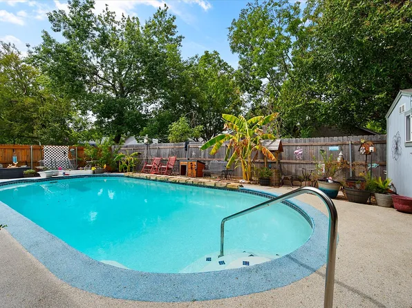 6929 Wooddale Dr, Watauga, TX 76148