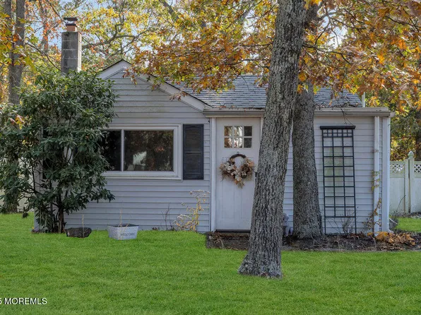2 Central Avenue, Waretown, NJ 08758