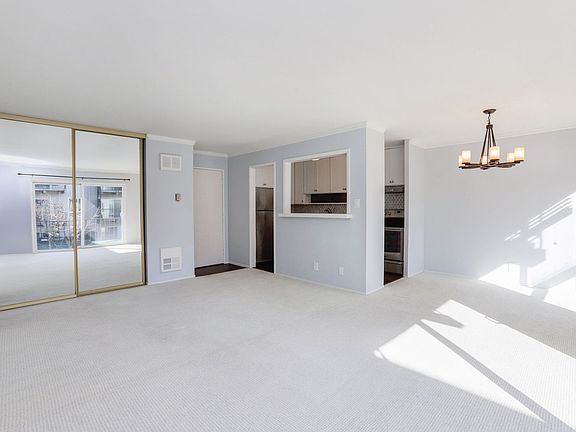 3rd image of 847 N Humboldt St APT 301
