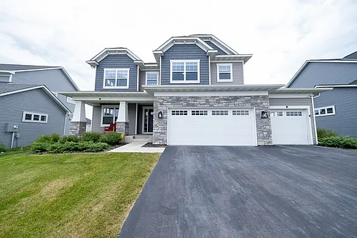 3849 Thrush St Photo 1