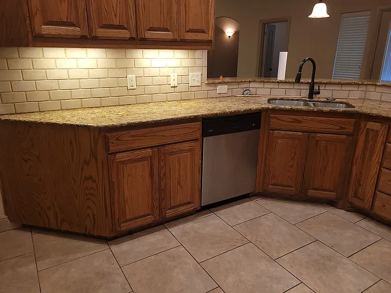 5130 Southpoint Dr — Photo 10