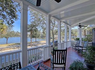 75 Latitude Ln, Mount Pleasant, SC 29464