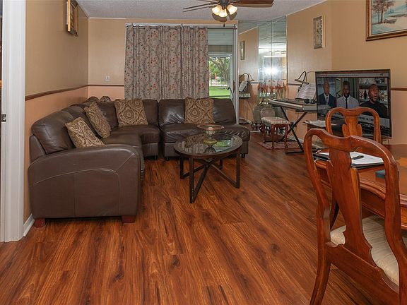 5th image of 5801 NW 62nd Avenue #105