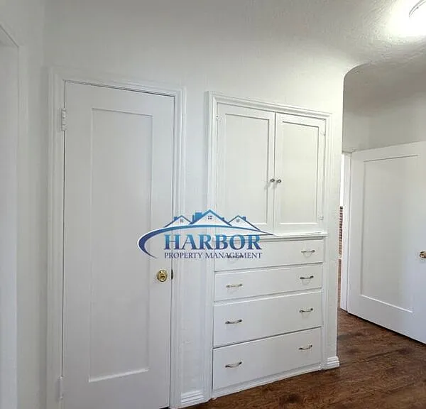 1667 N Lagoon Ave — Photo 11