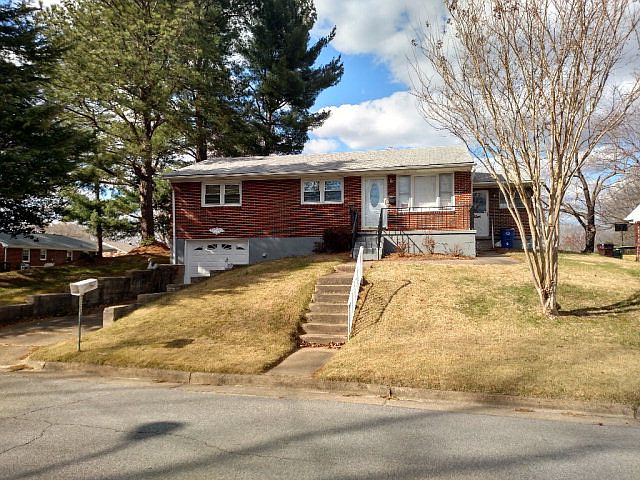 1st image of 113 Burwood Pl